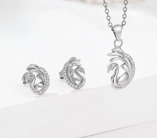 Stunning Silver Pendant Set