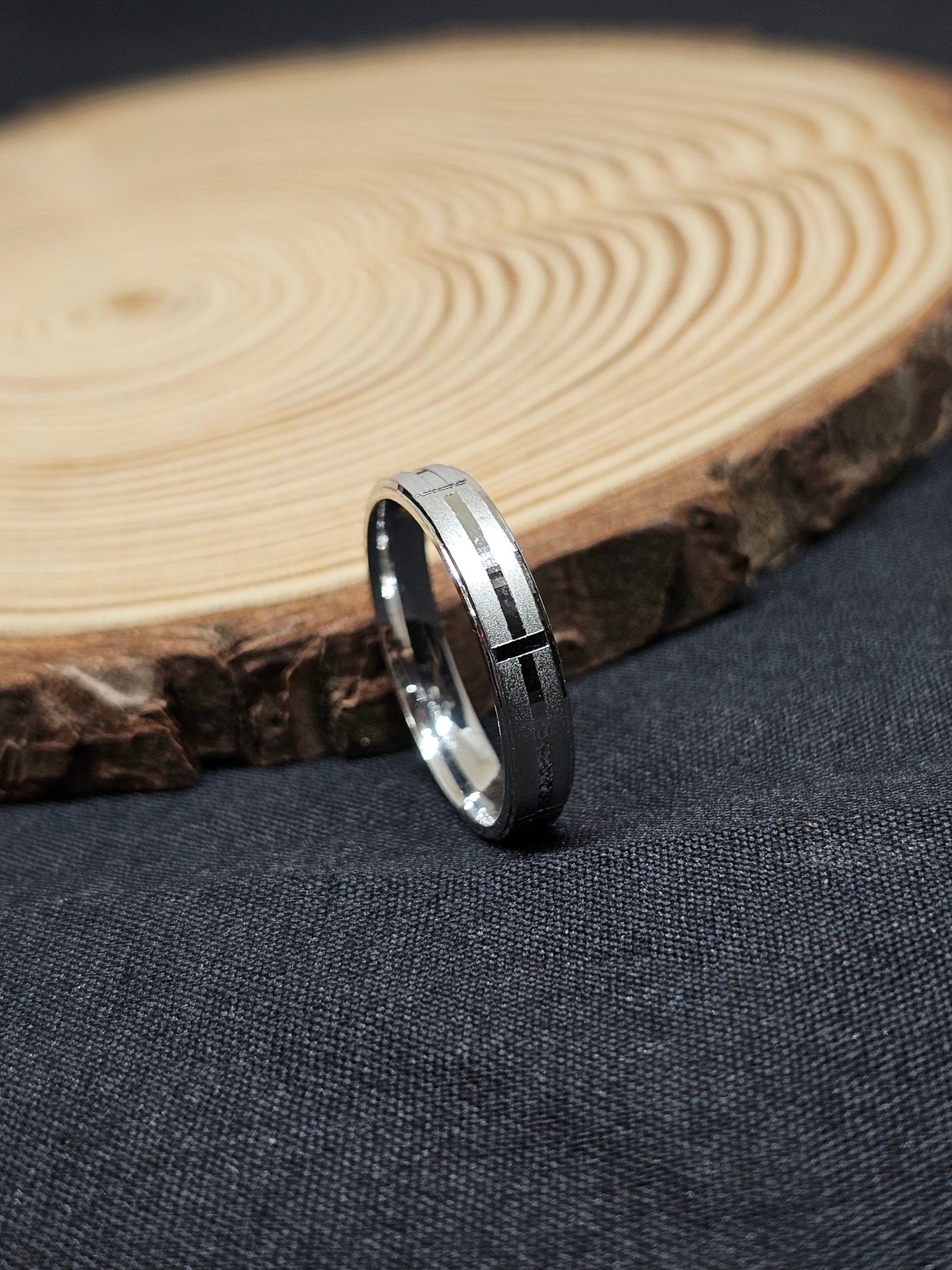 Ginnisilver - Unisex Silver Band