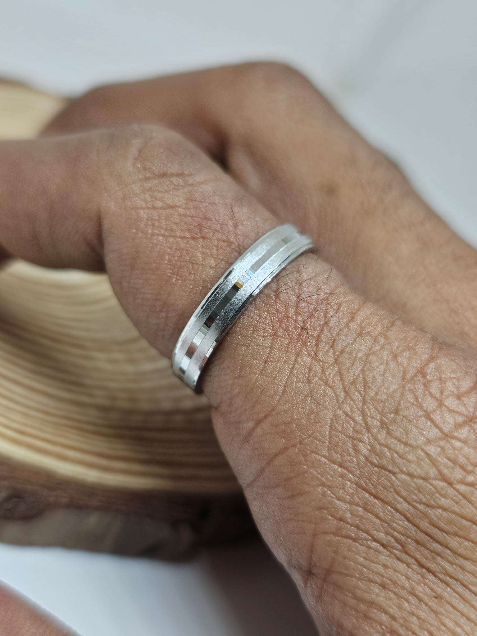 Ginnisilver - Unisex Silver Band