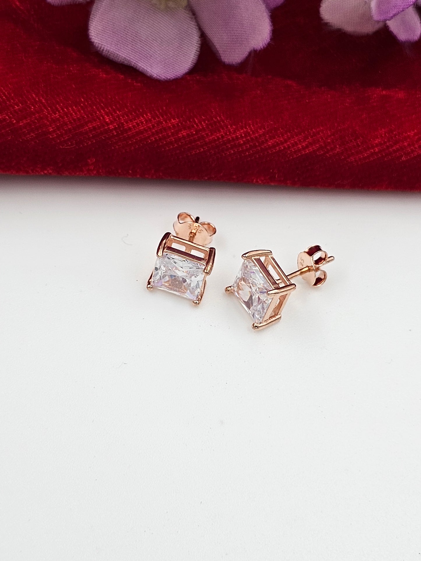 Unisex Solitaire Studs in Rosegold ( 92.5 Silver)