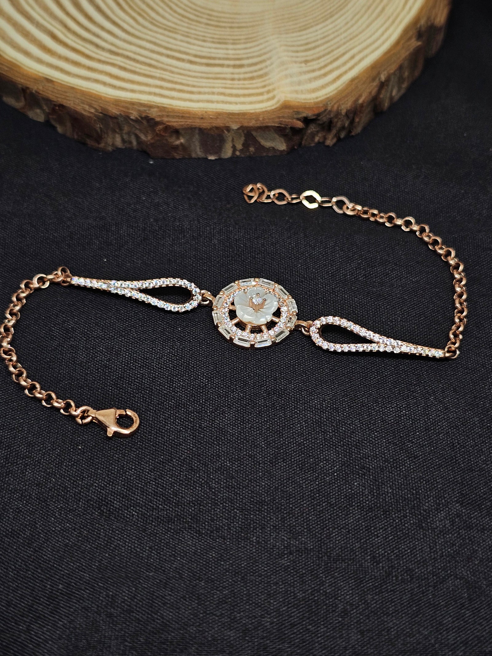 Ginnisilver- Rose gold Bracelet